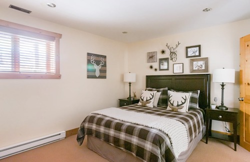 Labelle Villa | Chalet Cherokee Waterfront Chalet Near Mont-Tremblant