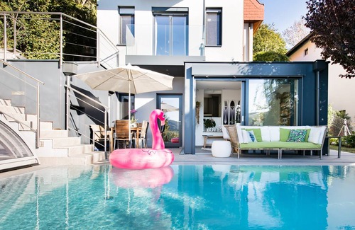 Hernals Apartment | Vienna West Hills Apartment & Pool, Secret Escape