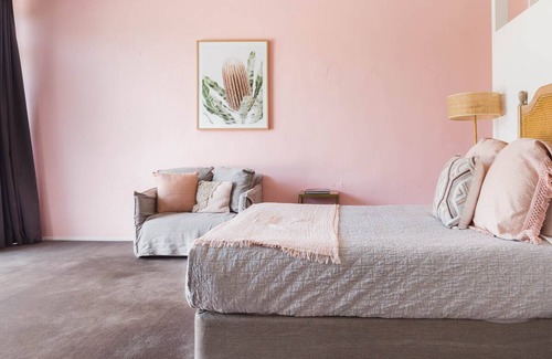Byron Bay Apartment | Exquisite Warehouse Apartment Close to Byron Bay Main Beach