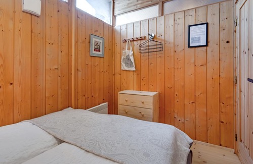Capital Region Cabin | Secret Nature Reserve Cabin near to the Blue Lagoon