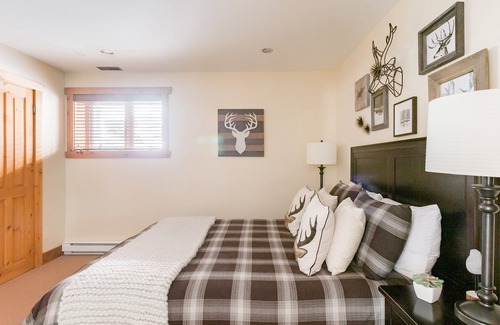 Labelle Villa | Chalet Cherokee Waterfront Chalet Near Mont-Tremblant