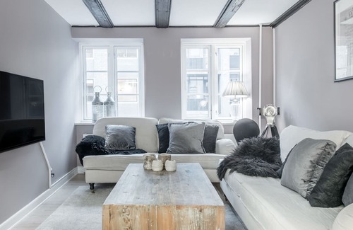 Copenhagen City Centre Apartment | Eike Collection - P - Luxury Apt in City Center