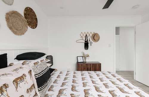 Alexandra Headland Apartment | Tribal -- Oceanfront Unit