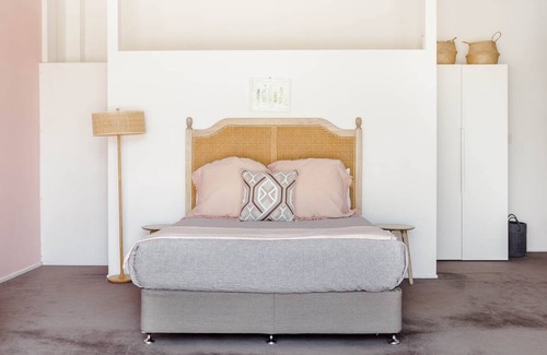Byron Bay Apartment | Exquisite Warehouse Apartment Close to Byron Bay Main Beach