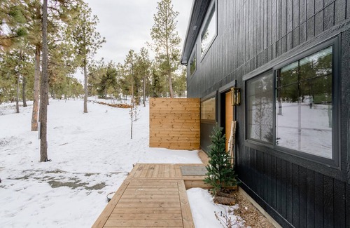 Colorado Springs House | Privacy Among the Pines at The Lofthouse in Black Forest
