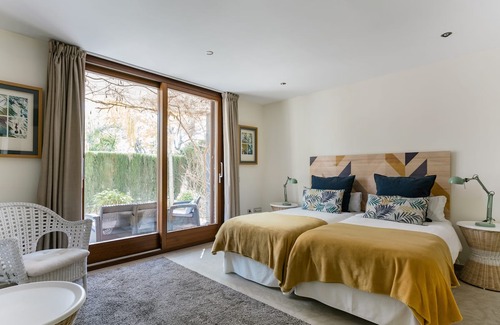 Gelves Villa | Rejuvenate in the Pool at Casa Boticario near Seville