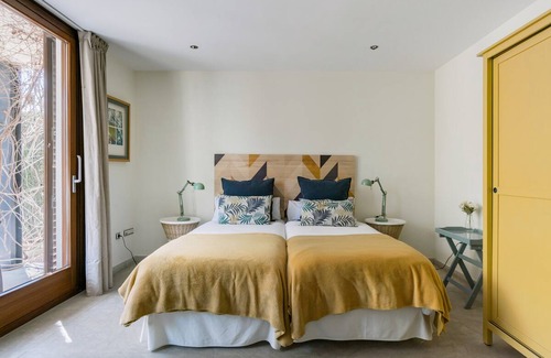 Gelves Villa | Rejuvenate in the Pool at Casa Boticario near Seville