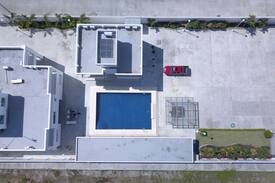 Cojimies Villa | MODERN WHITE VILLA WITH PRIVATE BEACH