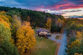 Gilford Bed & Breakfast | Buddy's Bed & Breakfast- King room