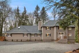 Mirrormont House | Beautiful Home: enjoy Nature 10 mins from downtown