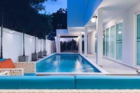 South Pattaya Villa | VIP Pool Villa Pattaya 5BR奢华海边泳池别墅/一卧一风格/夜市/沙滩/步行街