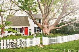 Bridgehampton House | 1770 Honeymoon Cottage with Hidden Pool