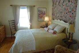Dugspur Cabin | The Knoll Cottage on the Lee Farm