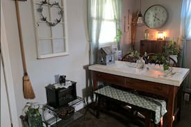 Lenoir Cabin | Black Dog Cottage - A Pet Friendly Place