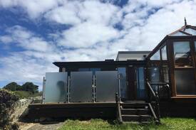 Bray Cabin | Sea view cabin