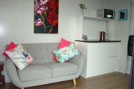 Ohauiti House | Tui Elms Retreat