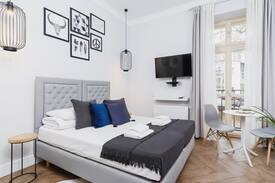 Warszawskie Apartment | Cozy studio/ Main Station / 8 Topolowa Street