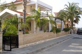 Larnaca Villa | Beach House in Meneou near the airport