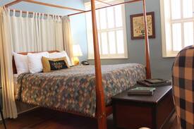 Hermann Cabin | Gustave Room - The Inn at Hermannhof