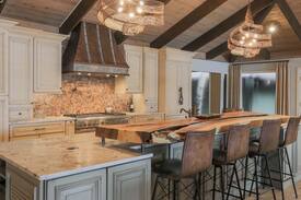 Sherrills Ford House | Lake Norman Retreat - Ideal for Large Groups!!
