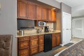 Downtown Napa Hotel | Wine Country Luxury for Bottle Rock. Free Shuttle