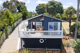 Kerikeri House | Black Marlin Bach - Unparalleled Waterfront Access