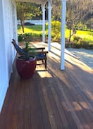 Great Bay Cabin | Bruny Island - Christopher Lumsden Cottage