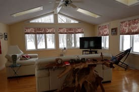 Tobermory Cabin | CANAM RESORTS - GOLF HOUSE