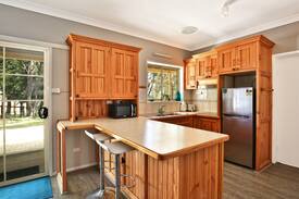 Far Meadow Apartment | 'Riders Retreat' - Berry - Pet Friendly