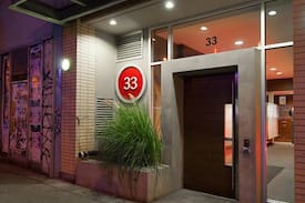 Gastown Apartment | Modern Downtown Loft w/ Parking