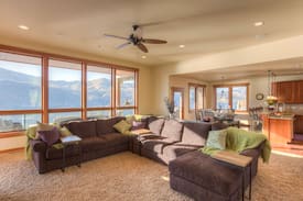 Chelan House | Lakeside Bluff at The Lookout at Lake Chelan