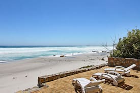Misty Cliffs House | Misty Way - on the beach