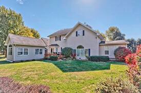 Champaign Villa | Beautiful Modern Villa, 5 acres, near town