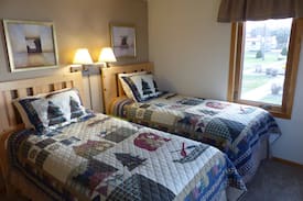 Alexandria Cabin | Lake Carlos Villas 3-bedroom cottage