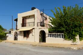 Istron Apartment | Villa Domna Ground Floor Apartment with Yard