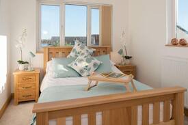 Rhosneigr Apartment | White Gables