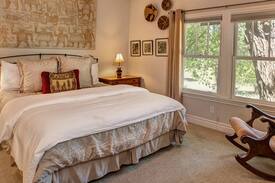 Murphys Apartment | Dana Dee - V Vacation Rentals