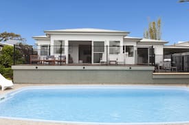 Ulladulla House | PACIFIC SUNRISE everything for couples & families