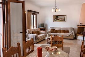 Pounta House | 2 Bdrm Villa Pounta-Kitesurf