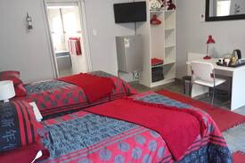 Potchefstroom House | Dream Stop - The Red Suite