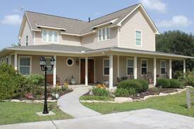 Brenham House | Brenham Busy Bee Ranch