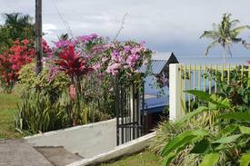 Lami House | Seaside Bungalow in Suva