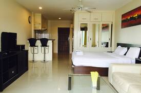 Pattaya Bay Apartment | View Talay 6 Pattaya Beach By Honey Sea view