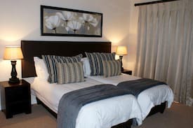 Clarens House | Guinea Fowl Lodge Clarens, Self-catering, sleeps12