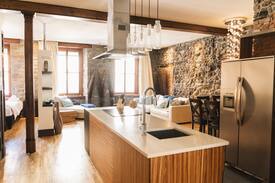 Old Quebec Apartment | BEST LOCATION LUXURY OLD PORT CONDO MONTHLY/YEAR C