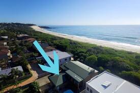 Forster House | Beachfront home on beautiful One Mile Beach