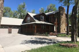 Elk Mountain House | Wyoming Retreat at Elk Mountain
