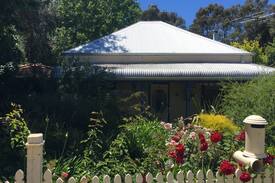Nannup House | Tangle Tree Cottage ..Your Cosy Winter Getaway..