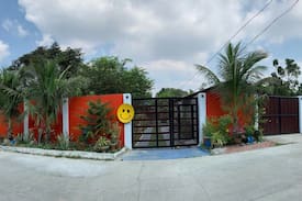 Binalonan House | BEST VALUE.The Bamboo Orange Guesthouse