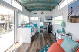 Downtown Charleston Boat Rental | A Pirates Life For Me: Houseboat Downtown w/ Bikes